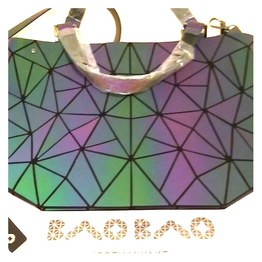 ISSEY MIYAKE BAOBAO